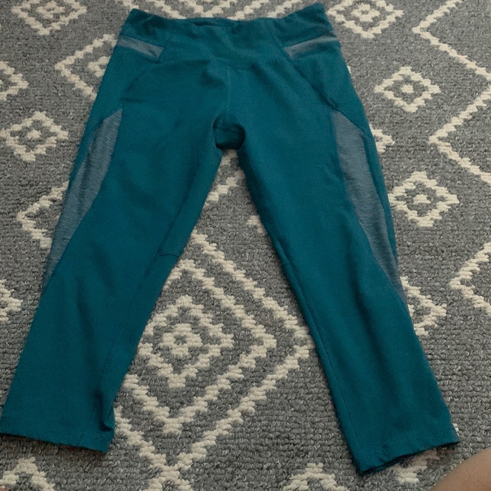 teal capri workout leggings